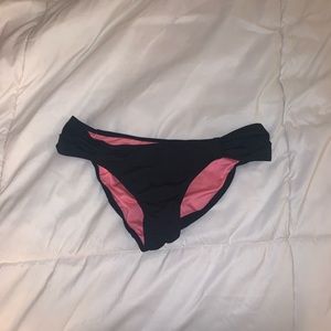 vs pink bikini bottoms